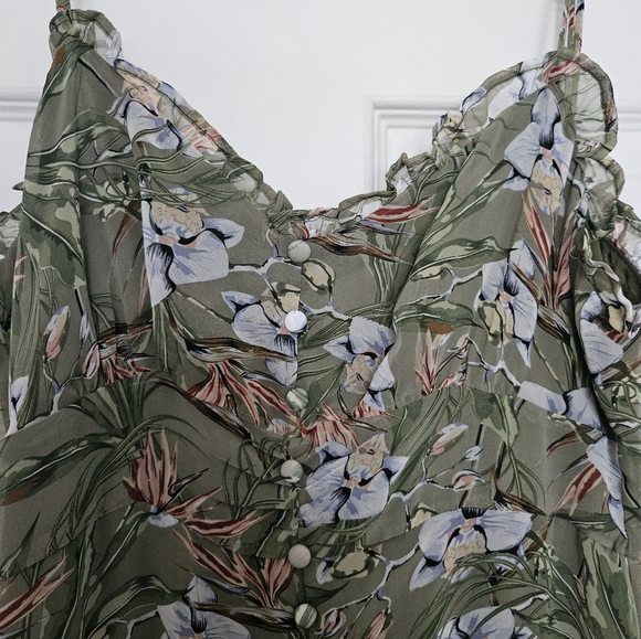 Summer strapless dress by all in favor - Picture 3 of 14